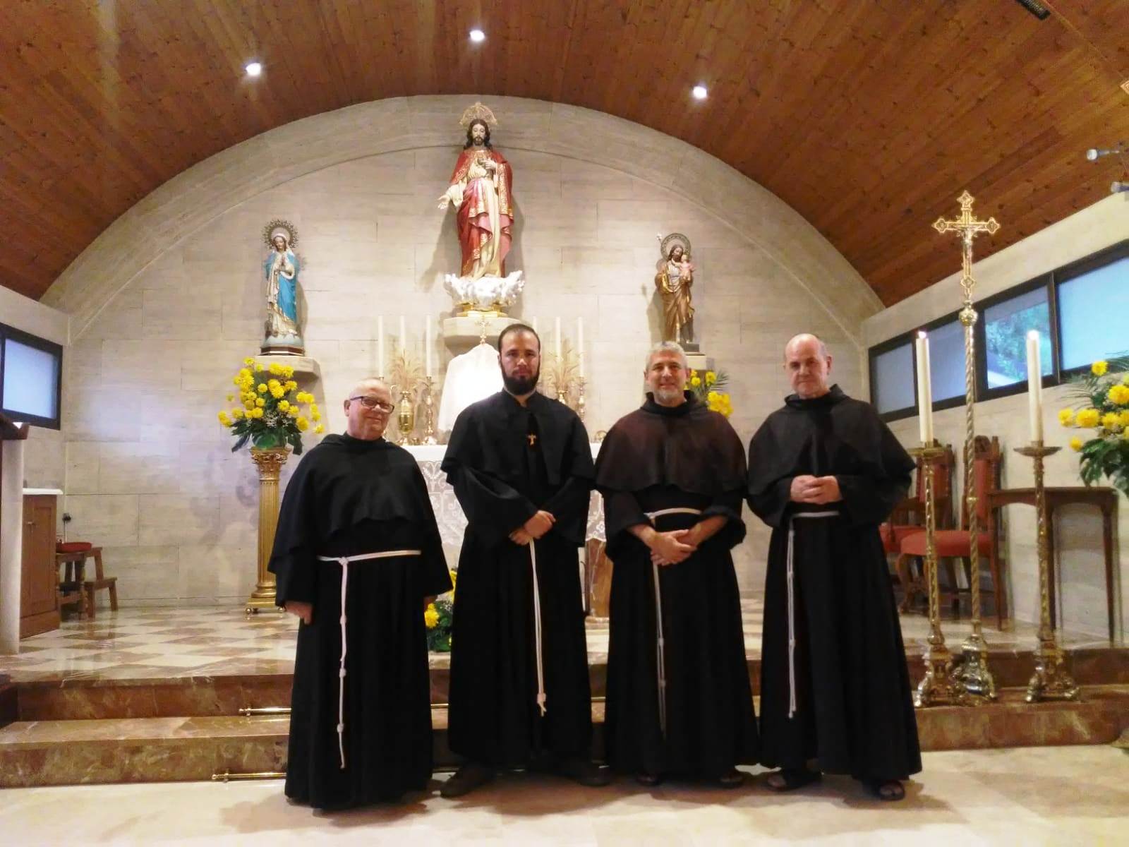 Gonzalo inicia el noviciado en los Franciscanos TOR