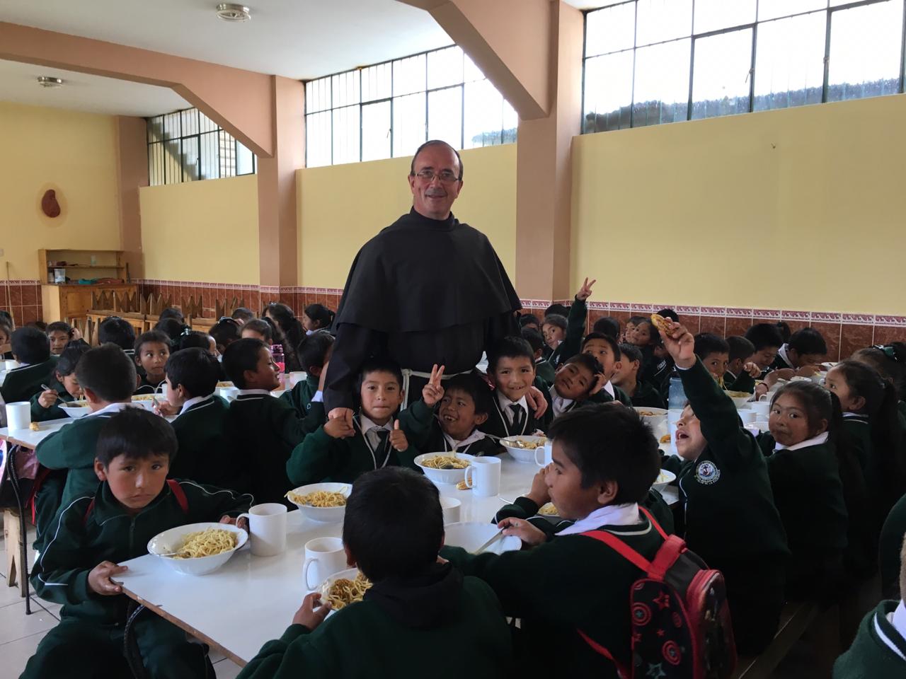 Colegio Santa Ana en Huamachuco, Perú